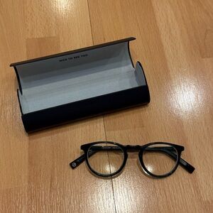 Classic Round seaglass green Glasses with Case